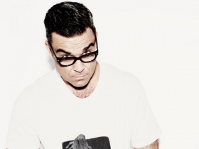 Listen to Robbie Williams' new song Brits 2013