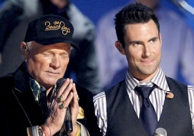 2012 Grammys: Beach Boys' Tribute performed by Maroon 5 and Foster the People