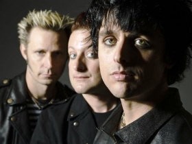 Green Day Debuted Song Tribute to Amy Winehouse called 'Amy'