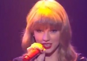 Taylor Swift sings I knew You Were Trouble for Australia's Today Show