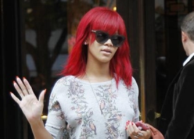 Rihanna's Who's That Chick arrives in Full