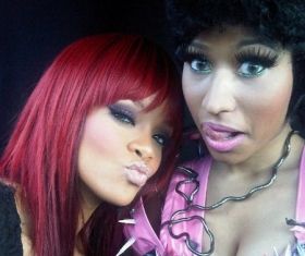 Nicki Minaj premiered 'Fly' video Feat Rihanna