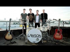 Music video: Lawson goes up the rooftop in their video When She Was Mine