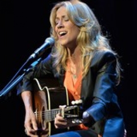 Sheryl Crow Accused Lance Armstrong of Illegal Blood Transfusion