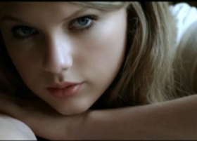 Video premiere: Taylor Swift 'Story of Us'