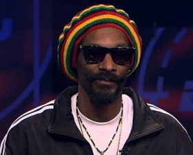Snoop Dogg debuts DJ Diplo-produced reggae single La La La under name Snoop Lion