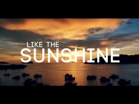 Kate Miller and Lifeblood get together to sing this hot summer song called Like The Sunshine