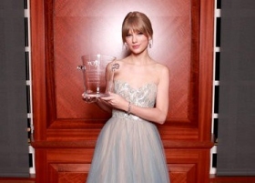 Country cutie Taylor Swift honored 'Harmony Award' by Nashville Symphony