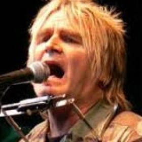 Mike Peters Leaves Big Country