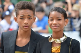 Listen to the new single Kite of Jaden Smith featuring Willow