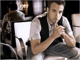 Howie D. from BSB has debuted solo single 'Lie To Me'