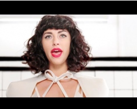 Kimbra released fierce music video Come Into My Head