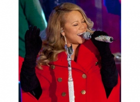 Video premiere: Mariah Carey 'O Come All Ye Faithful'