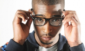 Tinie Tempah ft Kelly Rowland 'Invincible' music video
