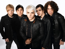 Video Premiere : My Chemical Romance 'Na Na Na'